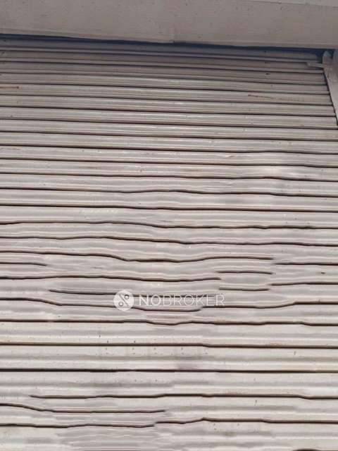 Shop in Mayur Vihar, Delhi for sale 