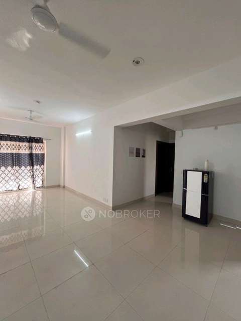 PG for Girls in  Gaur City 2