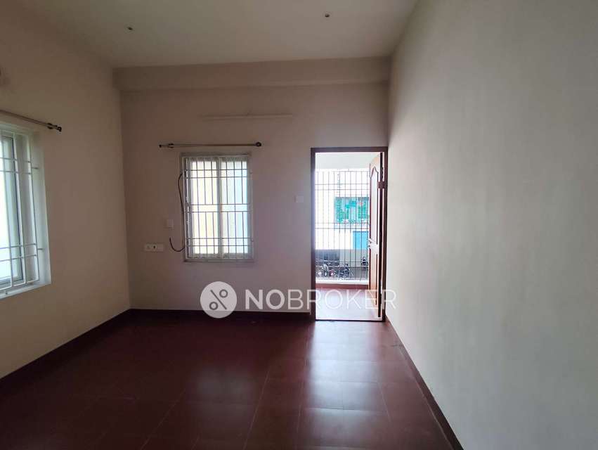 1 BHK Flat In Lr Avenue for Rent  In Medavakkam(fully Furniture)(only 2 Members Preference  Hus And Wife)