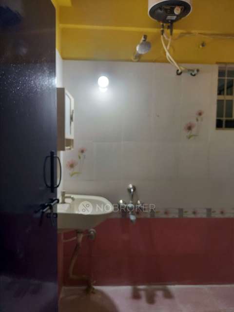 2 BHK Flat In Sri Balaji Ruby, Basapura For Sale  In Balaji Ruby