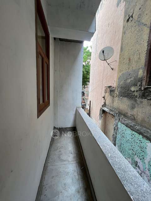 3 BHK Flat In Shri Ji Apartment For Sale  In Kakrola