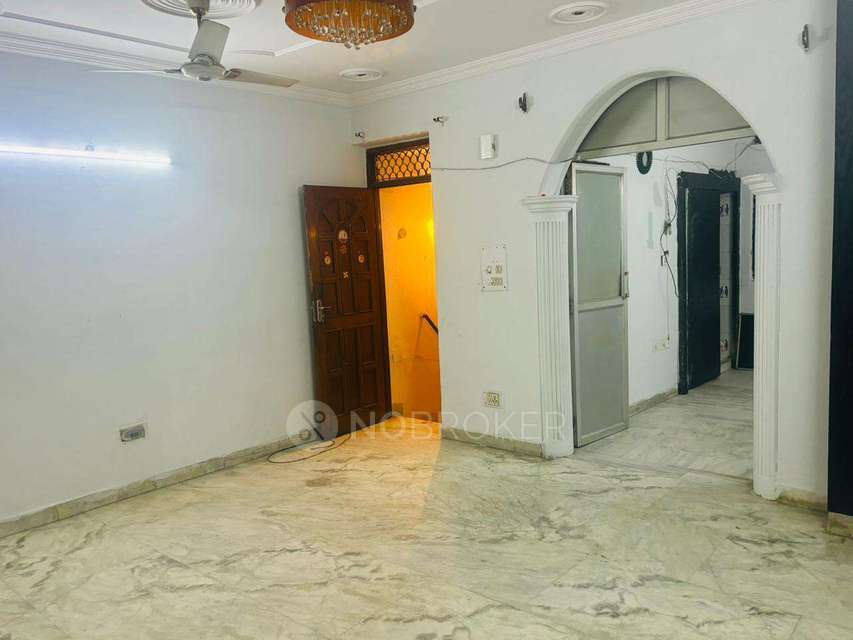 2 BHK Flat For Sale  In Lajpat Nagar