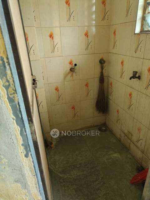 1 RK Flat In Shree Ganesh Krupa Building For Sale  In Desale Pada