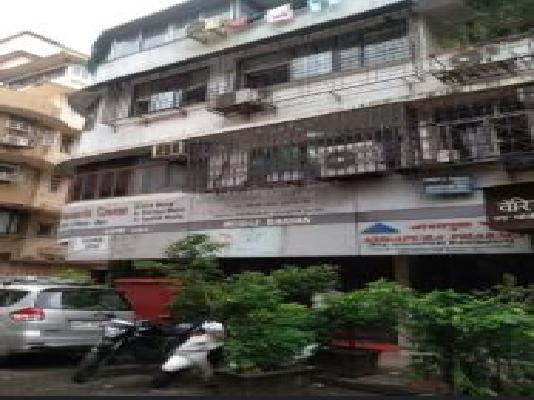 Shared Room for Female In 2 BHK  In Megji Bhawan  In Marine Lines