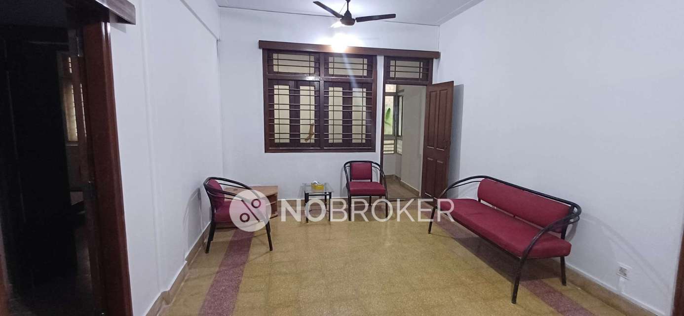 2 BHK Flat In Jyothi Building for Rent  In Bandra West