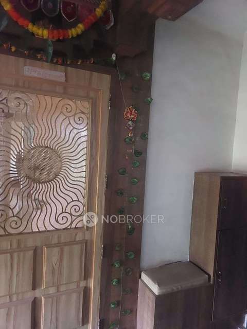 2 BHK Flat In Preetam Park Apartment, Kandivali East For Sale  In Thakur Complex Road