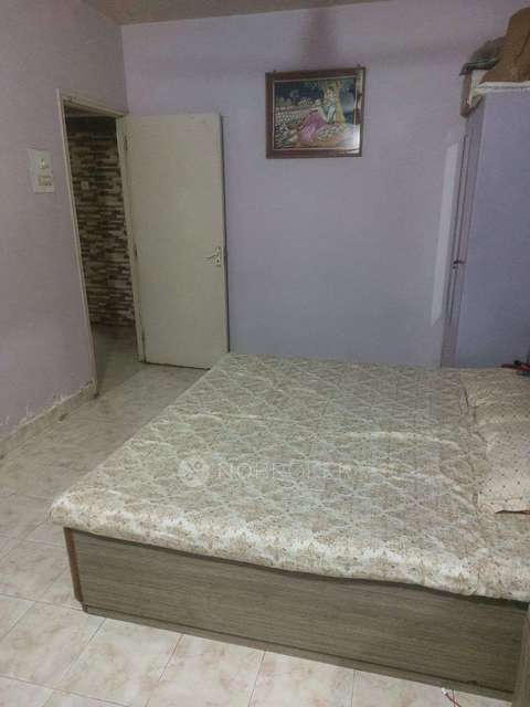 2 BHK Flat In Preetam Park Apartment, Kandivali East For Sale  In Thakur Complex Road