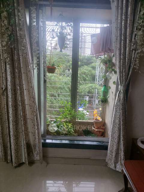 2 BHK Flat In Preetam Park Apartment, Kandivali East For Sale  In Thakur Complex Road