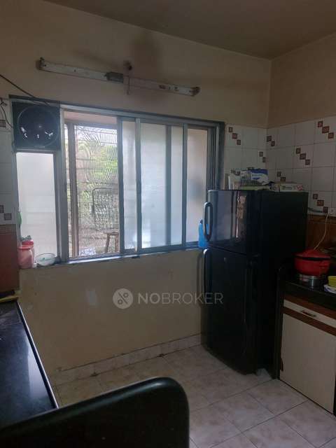 2 BHK Flat In Preetam Park Apartment, Kandivali East For Sale  In Thakur Complex Road