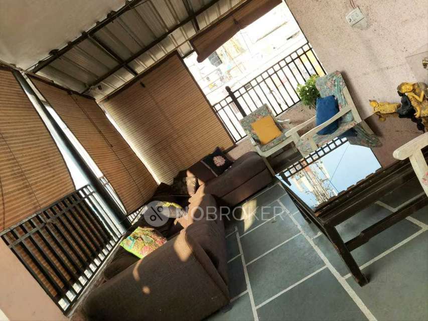 PG for Girls in South Extension Ii