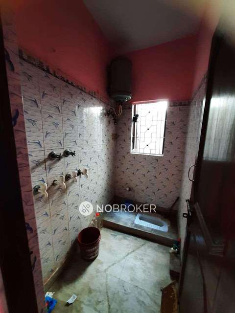 1 BHK Flat For Sale  In Janakpuri