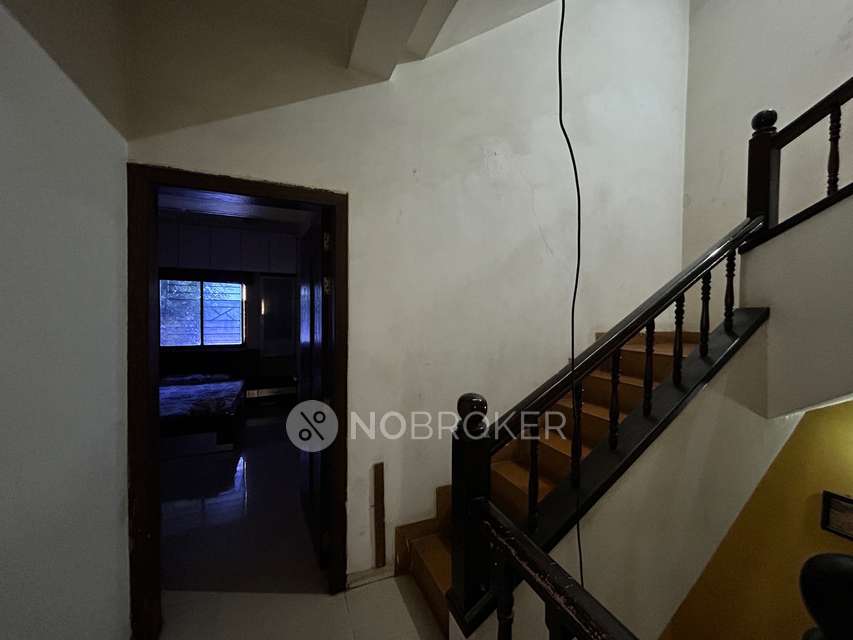 4 BHK Flat For Sale  In Shahu Colony Lane No. 11