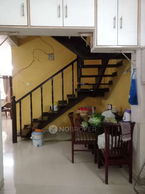 4 BHK Flat For Sale  In Shahu Colony Lane No. 11