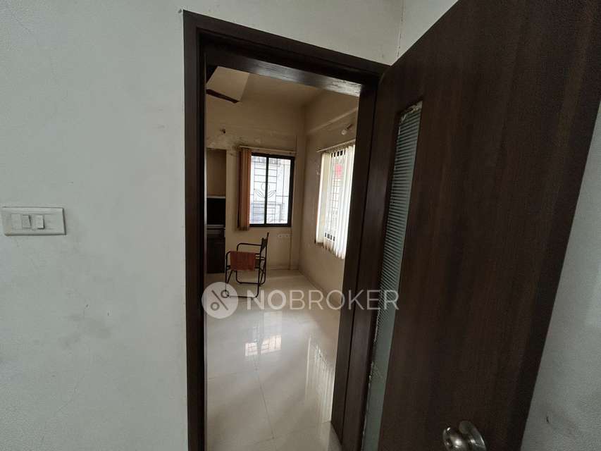 4 BHK Flat For Sale  In Shahu Colony Lane No. 11