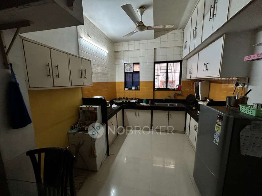 4 BHK Flat For Sale  In Shahu Colony Lane No. 11