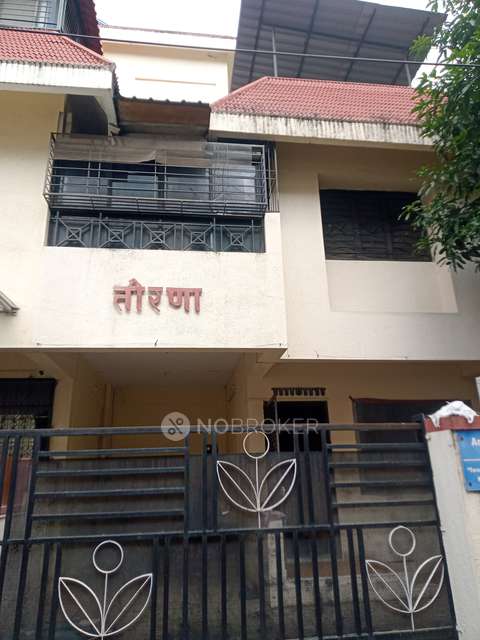4 BHK Flat For Sale  In Shahu Colony Lane No. 11