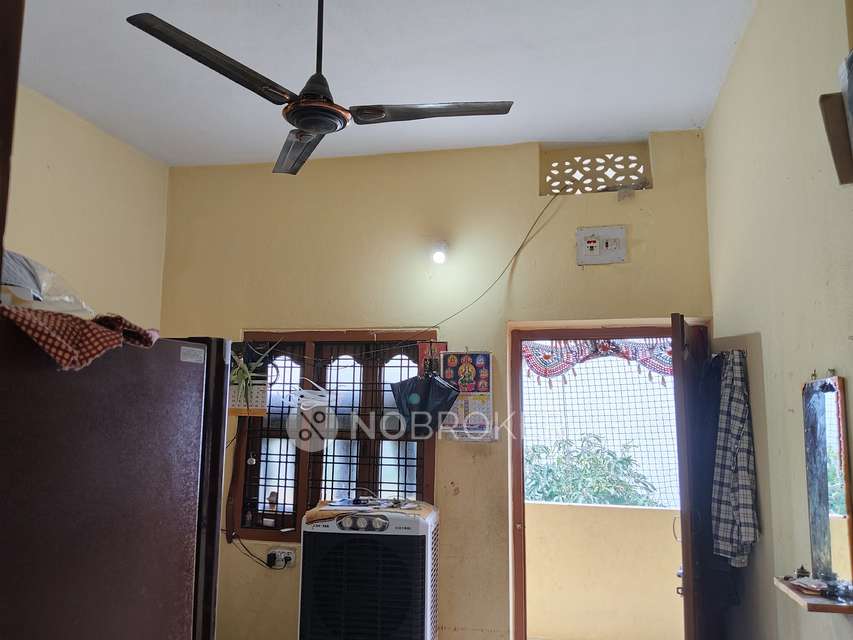 4+ BHK Flat For Sale  In Amberpet