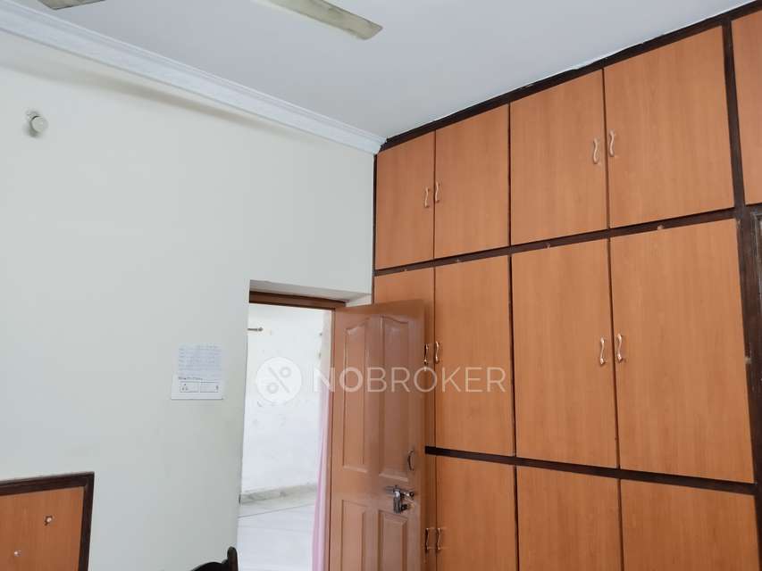 4+ BHK Flat For Sale  In Amberpet