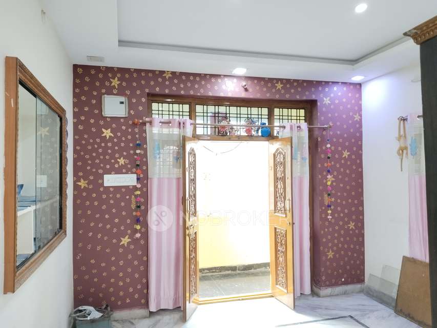 4+ BHK Flat For Sale  In Amberpet
