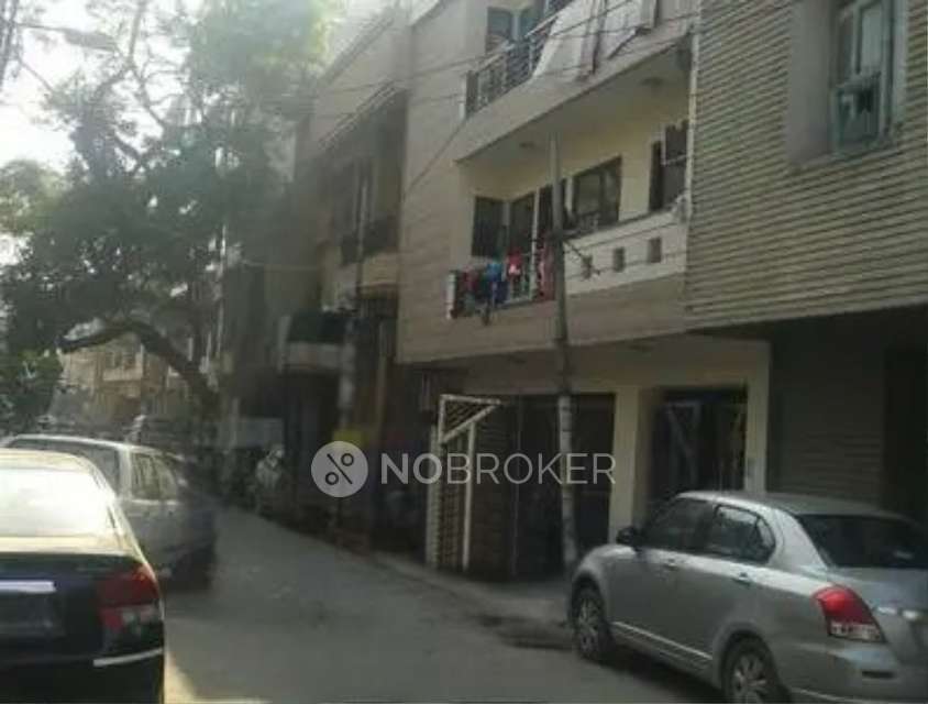 Office Space in Janakpuri, Delhi for sale 