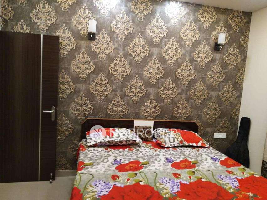 3 BHK Flat In Palm Grove Heights,   For Sale  In Sectir 52