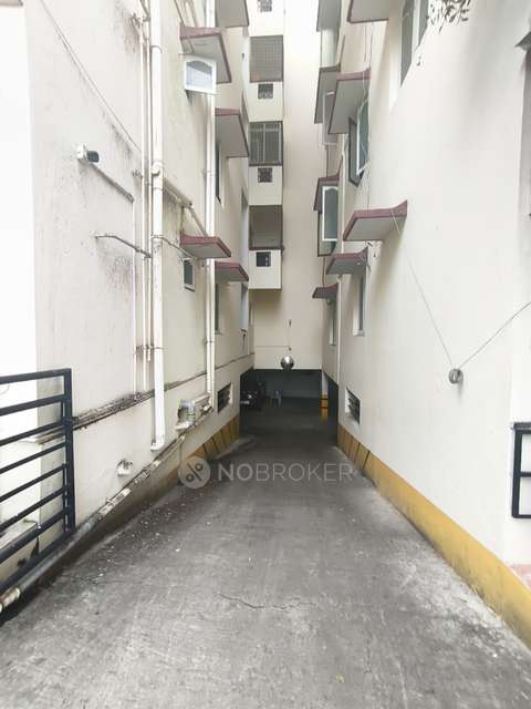 2 BHK Flat In Rajeshwari Manor For Sale  In Kumaraswamy Layout