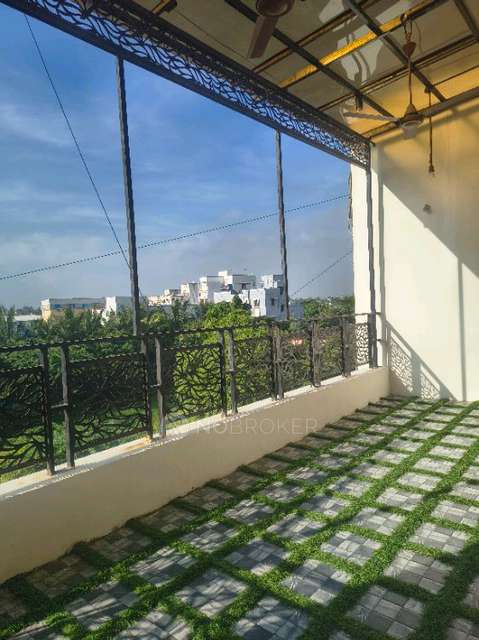 2 BHK Flat In Shashi Homes, Nanmangalam For Sale  In Nanmangalam