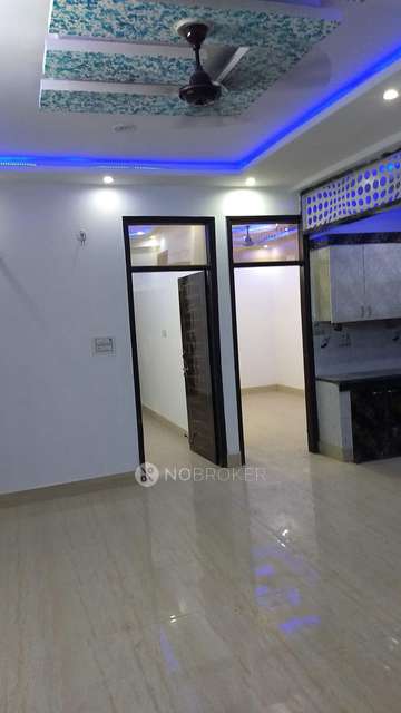 3 BHK Flat In Sarvodaya Appartments For Sale  In T-16, Solanki Rd