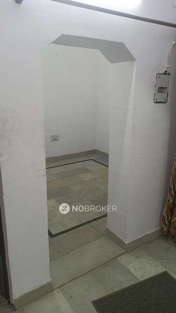 2 BHK Flat In Dda Lig Flat For Sale  In Pitampura