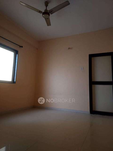 2 BHK Flat In Navratna Housing Society for Rent  In Lohegaon