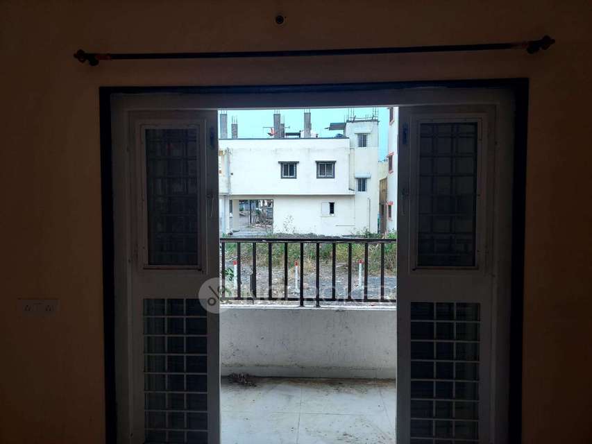 2 BHK Flat In Navratna Housing Society for Rent  In Lohegaon