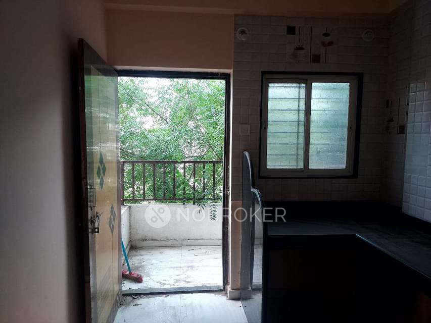 2 BHK Flat In Navratna Housing Society for Rent  In Lohegaon