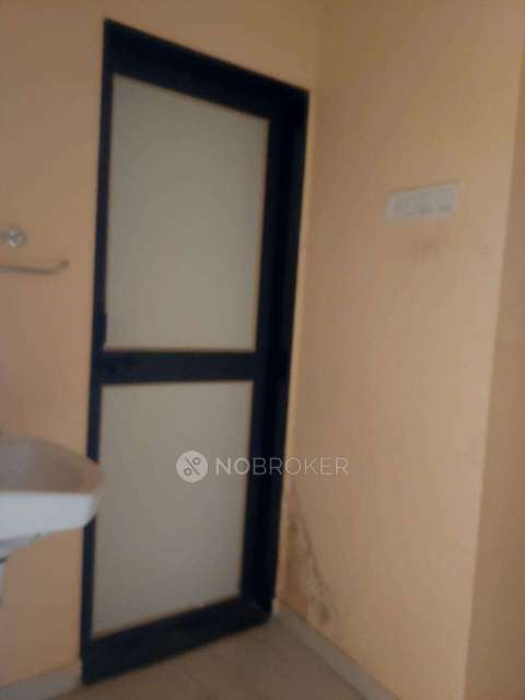 2 BHK Flat In Navratna Housing Society for Rent  In Lohegaon