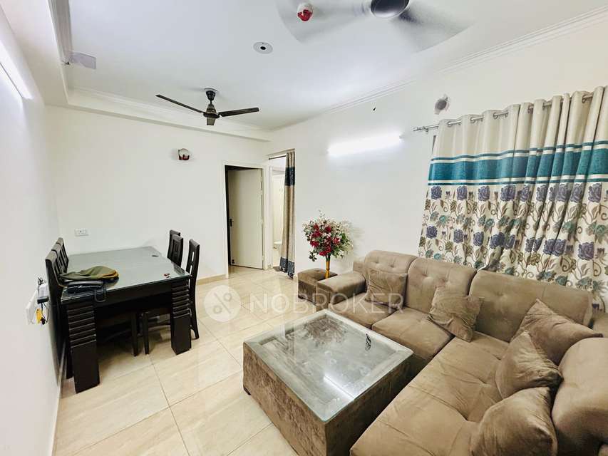 Single Room for Male In 3 BHK  In Gaur City 14th Avenue In Gaur City 