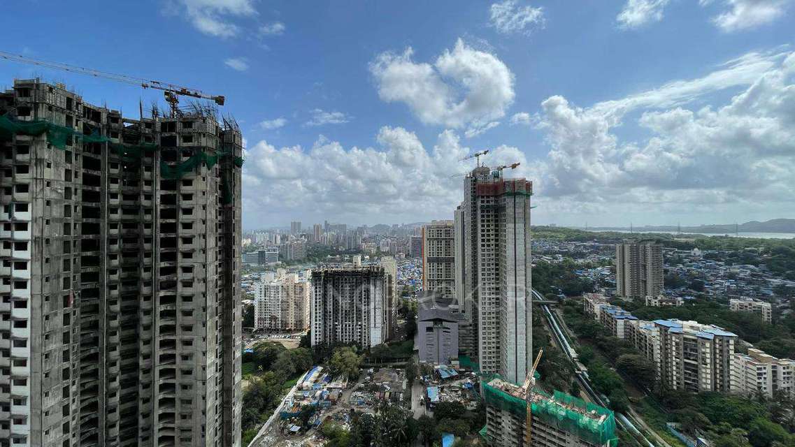 3 BHK Flat In Zircon For Sale  In Mulund West