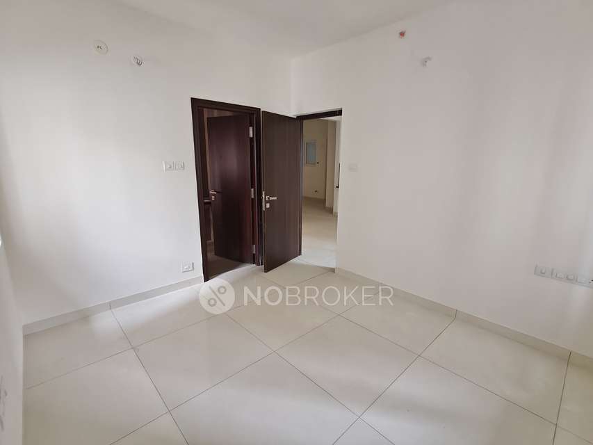 2 BHK Flat In Aparna Sarovar Zicon For Sale  In Nalagandla