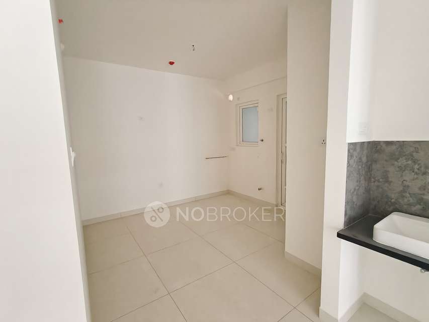 2 BHK Flat In Aparna Sarovar Zicon For Sale  In Nalagandla