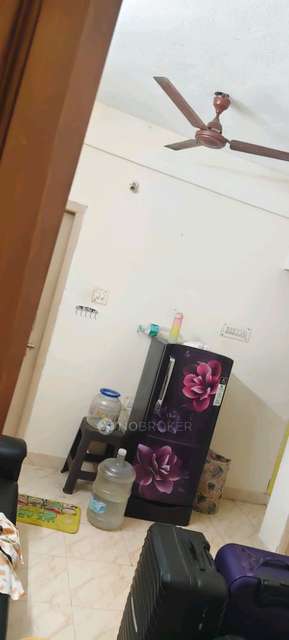 Single Room for Female In 2 BHK  In Tnhb Apartment In Ramapuram