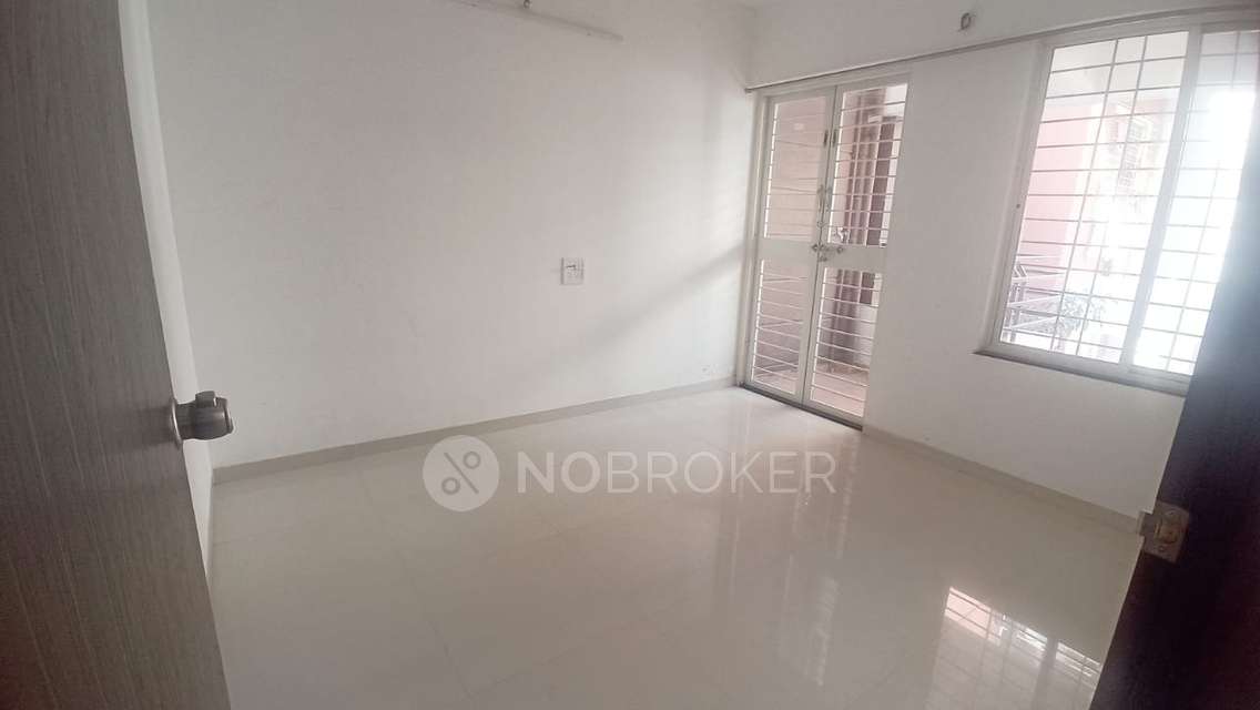 1 BHK Flat In Tulip Bulding,border Roads Chs Phase 1, Dhanori For Sale  In Dhanori