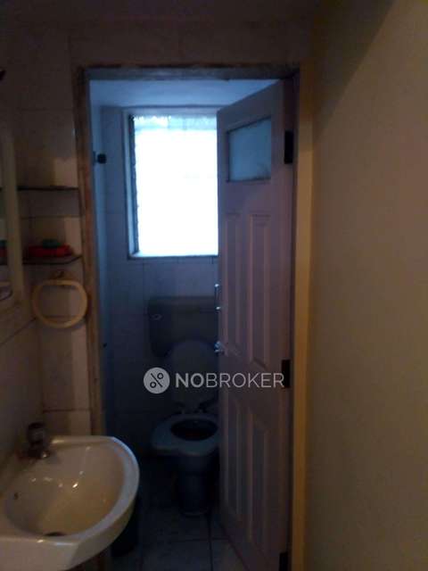 2 BHK Flat In Sadanand Classic For Sale  In Khar West