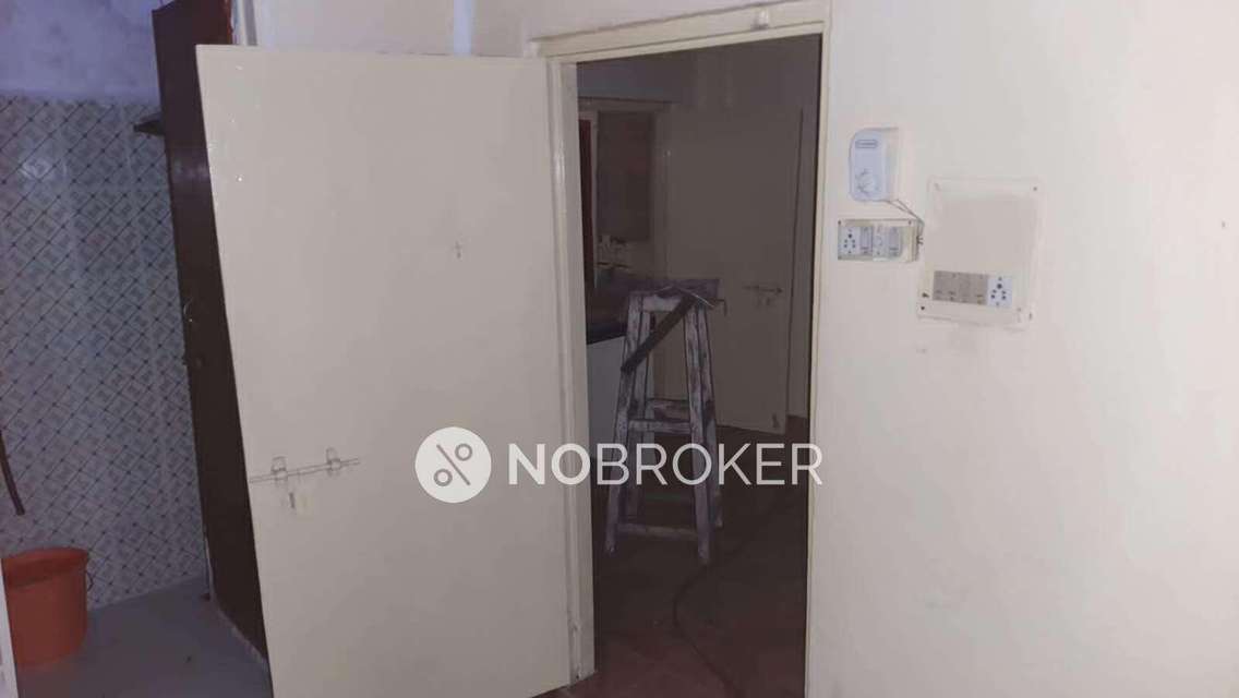 1 BHK Flat In Rajiv Gruhakalpa, Chanda Nagar For Sale  In Serilingampalle