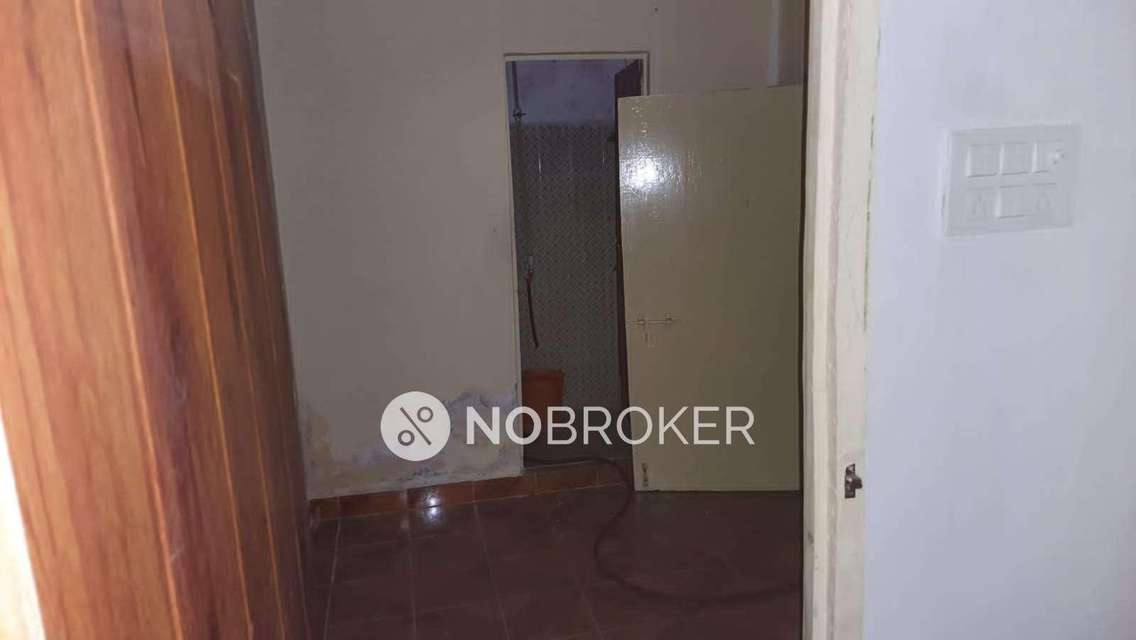 1 BHK Flat In Rajiv Gruhakalpa, Chanda Nagar For Sale  In Serilingampalle