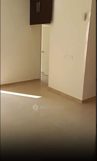 2 BHK Flat In Mahagun Mantra Ii For Sale  In Sector 10