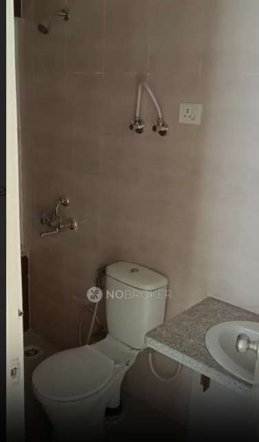 2 BHK Flat In Mahagun Mantra Ii For Sale  In Sector 10