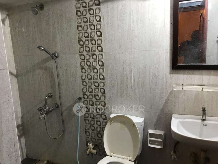 4 BHK Flat In Lillian Old Name For Sale  In Alwarpet