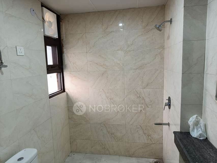 3 BHK Flat In Moti Rattan Apartments, Dhirpur For Sale  In Dhirpur Village