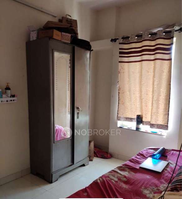 Single Room for Female In 2 BHK  In Gardenia Residency In Hadapsar, Pune