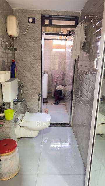 PG for Girls in Kandivali West, 