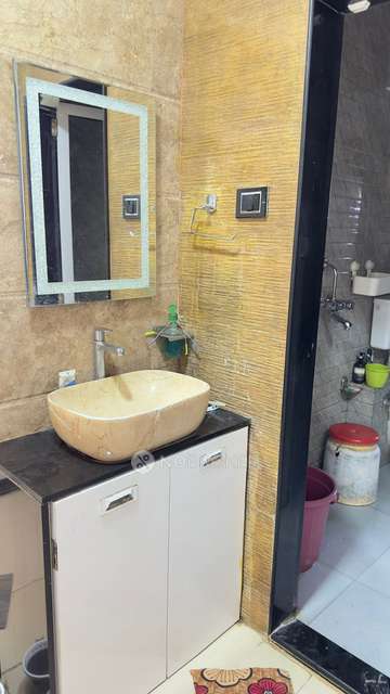 PG for Girls in Kandivali West, 