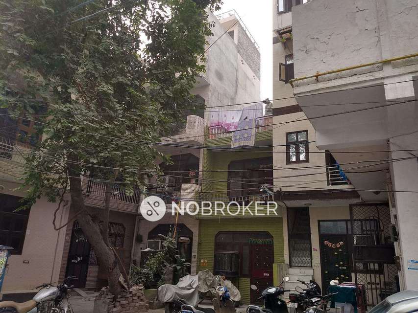 PG for Girls in Rohini
